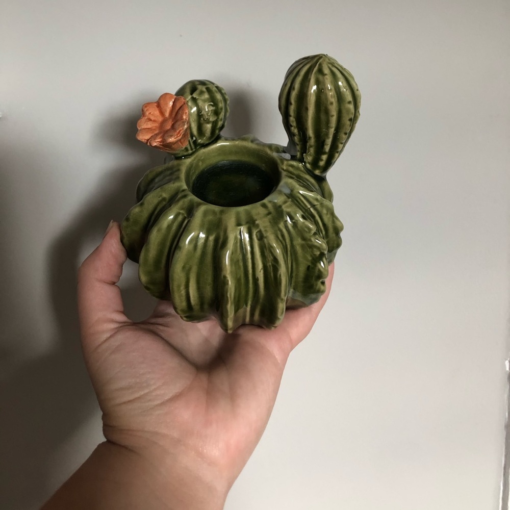 Cactus tea light holder